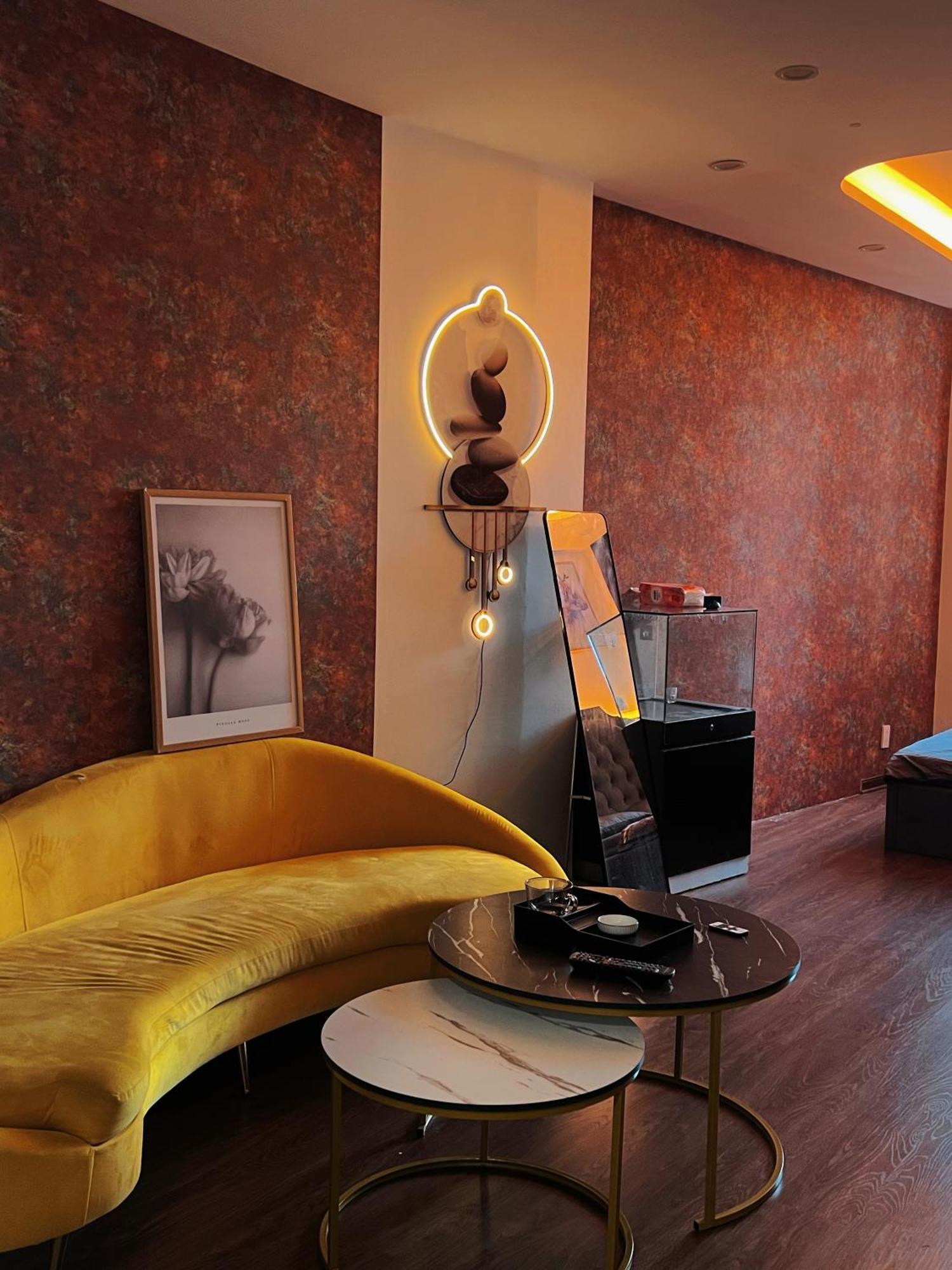 Venus Apartment Kham Thien ハノイ市 エクステリア 写真