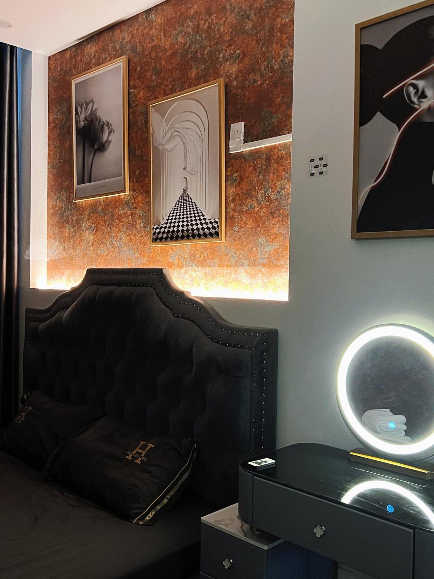 Venus Apartment Kham Thien ハノイ市 エクステリア 写真